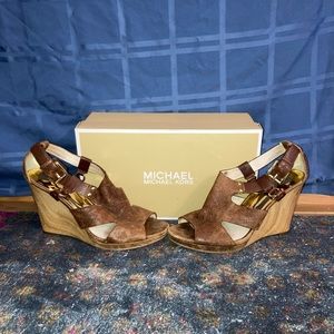 Leather Michael KORS wedges - size 9.5